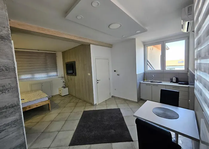 Airport View Apartment