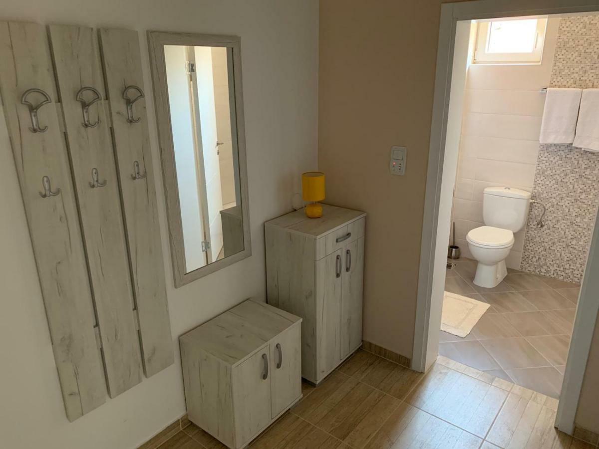 Airport View Apartment